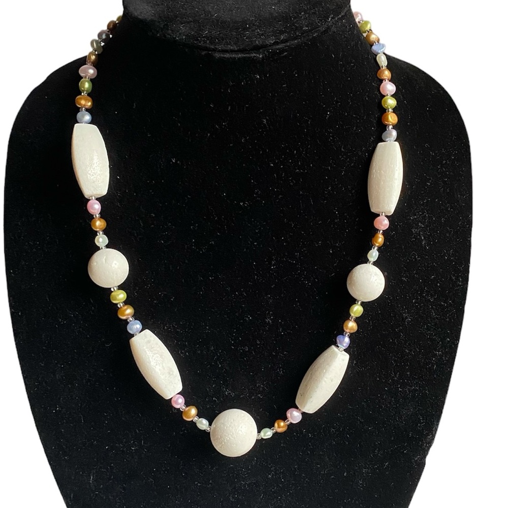 LEE SANDS Freshwater Pearl Necklace Signed LS